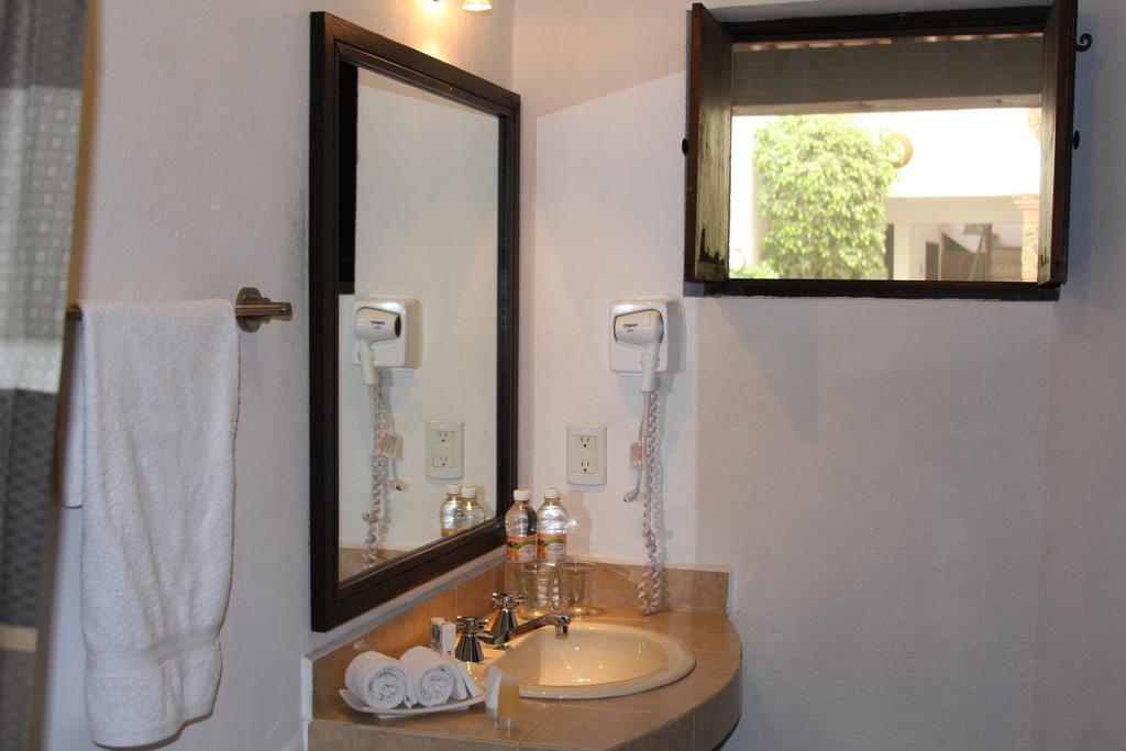 Hotel Villa Del Villar Queretaro Phòng bức ảnh