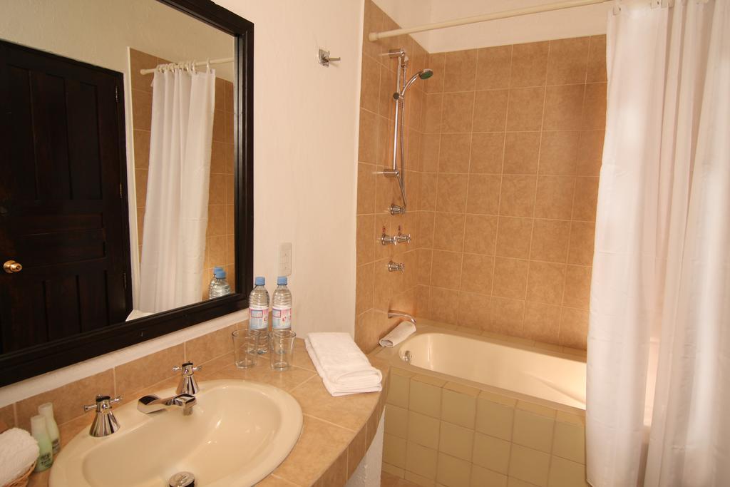 Hotel Villa Del Villar Queretaro Ngoại thất bức ảnh